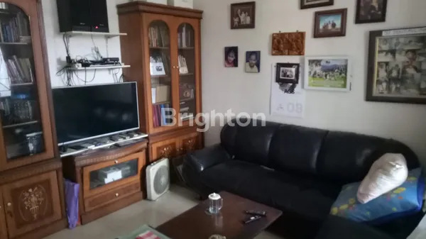 image RUMAH MEWAH 2 LANTAI DI KEMANG PRATAMA 2 BEKASI – SHM, 3,5 M (5)