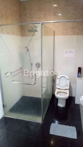 image RUMAH MEWAH 2 LANTAI DI KEMANG PRATAMA 2 BEKASI – SHM, 3,5 M (8)