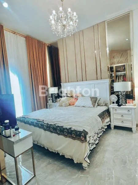 image RUMAH MEWAH SEMI VILLA DI PURA DEMAK MAHENDRADATTA DENPASAR BARAT (6)