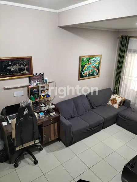 image RUMAH MEWAH 2 LANTAI DI MODERNLAND, STRATEGIS DEKAT MALL (3)