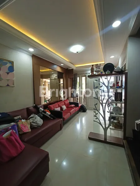 image RUMAH MEWAH 5 LANTAI – FULL FURNISHED, FASILITAS LENGKAP (1)