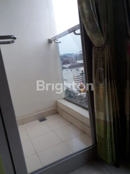 image APARTEMEN LANTAI 16 LOUISE KIENE SIMPANG LIMA SEMARANG (4)