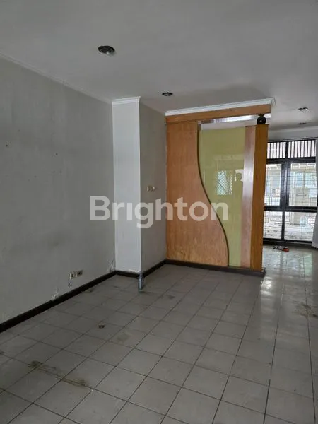 image RUMAH 1,5 LANTAI DI TENGAH KOTA SEMARANG (2)