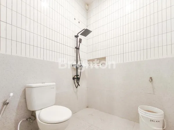 image RUMAH MEWAH HOOK 2 LANTAI STRATEGIS DEKAT TOL YASMIN (8)