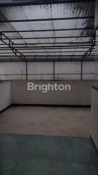 image RUKO 3,5 LANTAI SIAP PAKAI DI SEMARANG TENGAH. ADA LAHAN PARKIR (5)