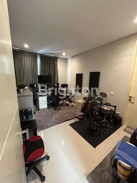 image RUMAH CANTIK DAN TERAWAT DI CITRALAND (7)