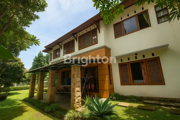 image RUMAH MEWAH 7+1 KAMAR DI KOMPLEKS EKSKLUSIF — LT 800M² / LB 400M² — HADAP UTARA, SHM (6)