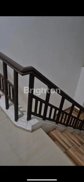 image RUMAH TERAWAT, HUNIAN NYAMAN  DI BABATAN PRATAMA (8)