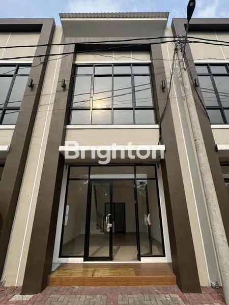 DIJUAL RUKO 2 LANTAI LOKASI BOULEVARD UTAMA KARAWACI