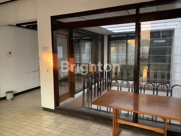 image RUMAH MEWAH, SAYAP BUAH BATU, BANDUNG (4)