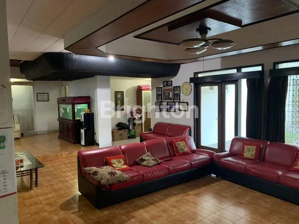 image RUMAH MEWAH, SAYAP BUAH BATU, BANDUNG (6)