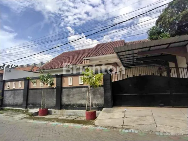image HUNIAN NYAMAN RUMAH DI KUTISARI SURABAYA SELATAN (1)