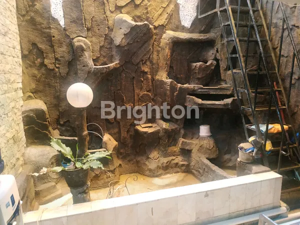 image RUMAH DI LOKASI STRATEGIS RADIO DALAM - JAKARTA SELATAN TURUN HARGA DARI 5.5 M (5)