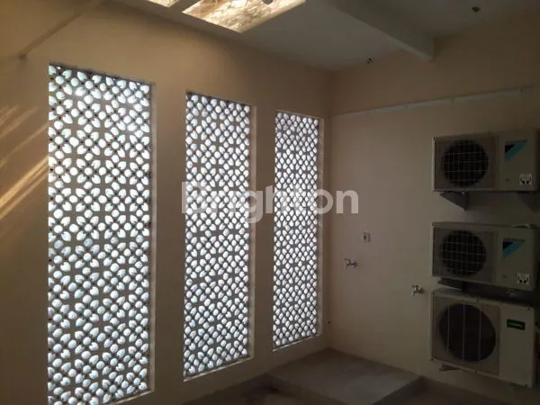 image DIJUAL RUMAH TAMAN PARAHYANGAN (2)