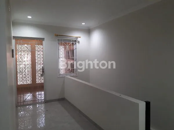 image DIJUAL RUMAH TAMAN PARAHYANGAN (5)