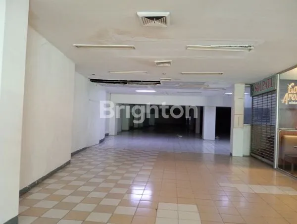 image GUDANG KOMERSIL STRATEGIS 1600M² DI JANTUNG JAKARTA SELATAN (2)