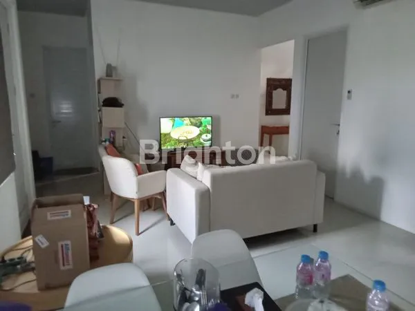 image RUMAH 1 LANTAI DENGAN TANAH LUAS DI CIPEDAK JAGAKARSA JAKARTA SELATAN  (3)