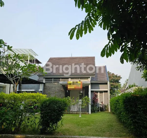 RUMAH 1 LANTAI DENGAN TANAH LUAS DI CIPEDAK JAGAKARSA JAKARTA SELATAN