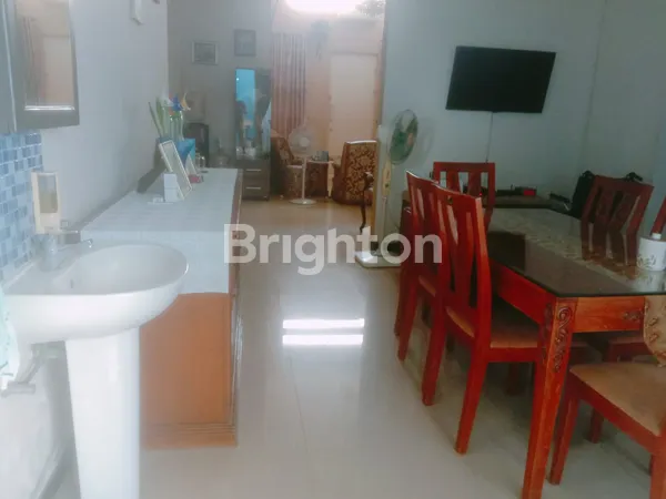 image RUMAH 1 LANTAI DI PERUMAHAN DELTA GARDENIA WARU SIDOARJO, ONE GATE SYSTEM TERAWAT DAN BEBAS BANJIR (7)