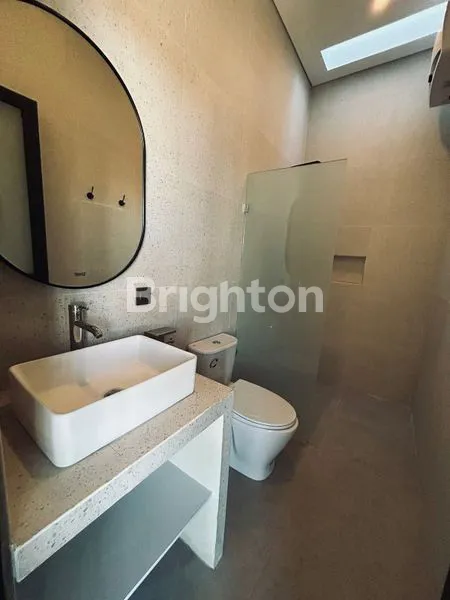 image VILLA MEWAH 2 KAMAR DI SESEH - 5 MENIT KE PANTAI (7)