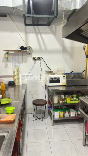 image DIJUAL CEPAT RUKO GANDENG MANYAR KERTOARJO BONNET,  LOKASI SANGAT STRATEGIS, DIJUAL KOMPLIT BESERTA EQUIPMENT SIAP PAKAI TINGGAL LANJUTKAN USAHANYA  (5)