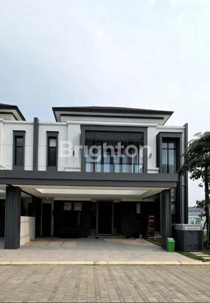 image RUMAH MEWAH 2 LANTAI MATERA SIGNATURE PARAMOUNT GADING SERPONG (1)
