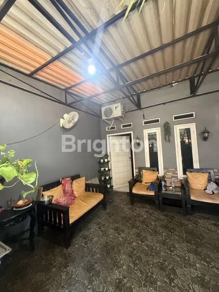 image RUMAH LOKASI STRATEGIS DEPAN JALAN RAYA SAMPING MALL BEKASI CYBER PARK (4)