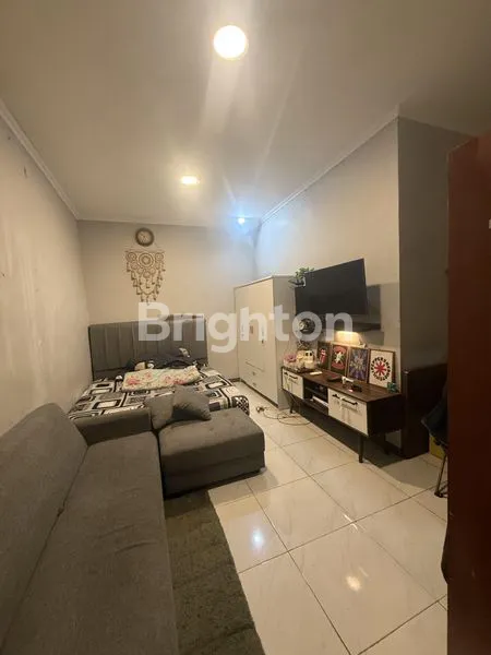 image RUMAH LOKASI STRATEGIS DEPAN JALAN RAYA SAMPING MALL BEKASI CYBER PARK (6)