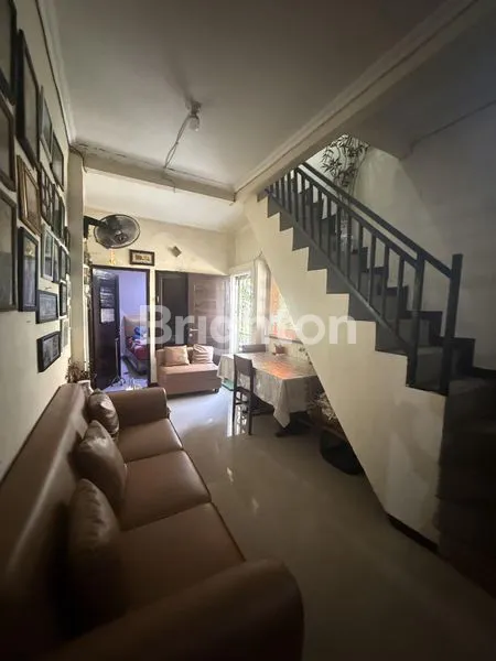 image RUMAH LOKASI STRATEGIS DEPAN JALAN RAYA SAMPING MALL BEKASI CYBER PARK (8)