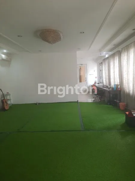 image RUMAH MEWAH DI PESONA KHAYANGAN DEPOK (8)