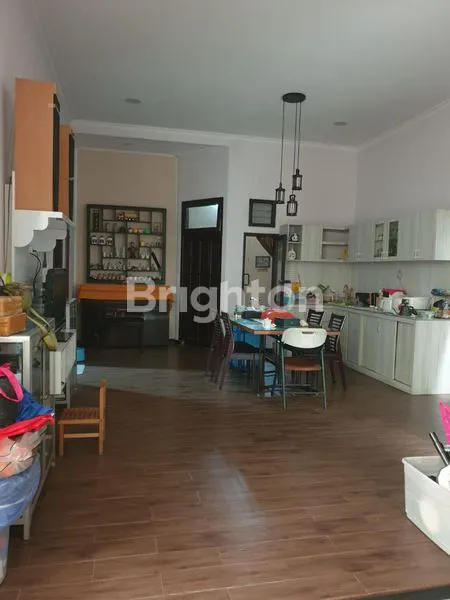 image RUMAH YANG ASRI SIAP HUNI SANGAT COCOK UNTUK KELUARGA DI KUTISARI INDAH UTARA DEKAT DENGAN UNIV PETRA (7)