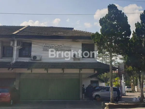 image RUKO HOEK 2 LANTAI STRATEGIS DI KURDI, M. TOHA - PARKIR LUAS (1)