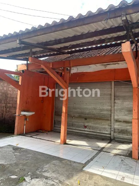 image DISEWAKAN TEMPAT USAHA + KAMAR TINGGAL STRATEGIS, PINGGIR JALAN BESAR & MURAH (2)