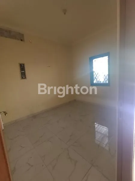 image DIJUAL RUMAH DI HARAPAN INDAH 1 (5)