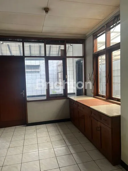 image RUKO 2 LANTAI STRATEGIS DI GARDUJATI, COCOK UNTUK BISNIS & KANTOR (8)