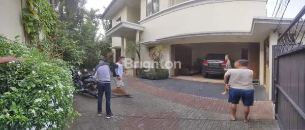 image RUMAH LUAS DI KEMANG SELATAN (4)