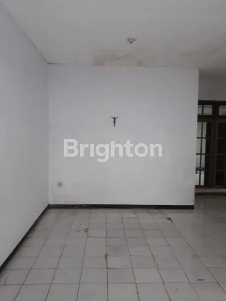 image RUMAH  SIMPANG DARMO PERMAI SELATAN SHM (3)