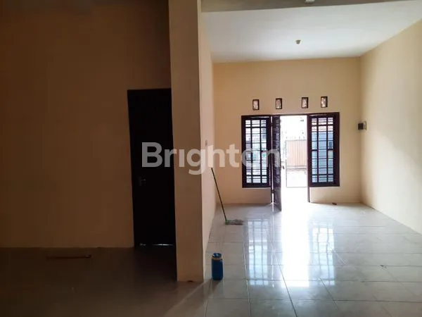 image RUMAH MINIMALIS TERAWAT DI PULOMAS JAKARTA TIMUR (5)