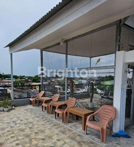 image RUMAH CANTIK + KOSTAN ADA ROOFTOP (8)