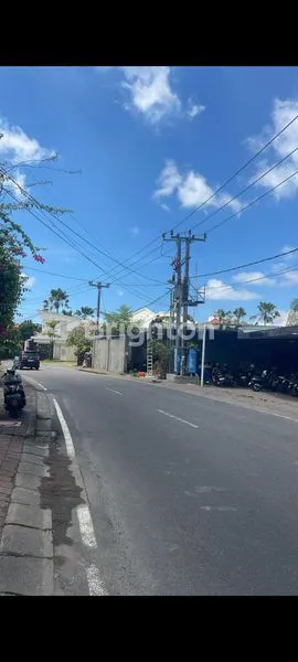 image SEWA RUKO PREMIUM SEMINYAK BALI, LOKASI BISNIS POTENSIAL (3)