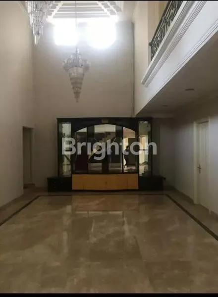 image HUNIAN EKSKLUSIF 4+1 KT DI LOKASI STRATEGIS SURABAYA (6)