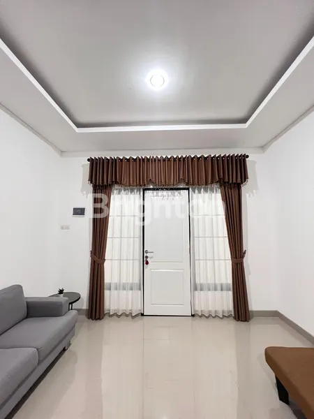image RUMAH MEWAH INI DIJUAL HARGA NYA ISTIMEWA (2)
