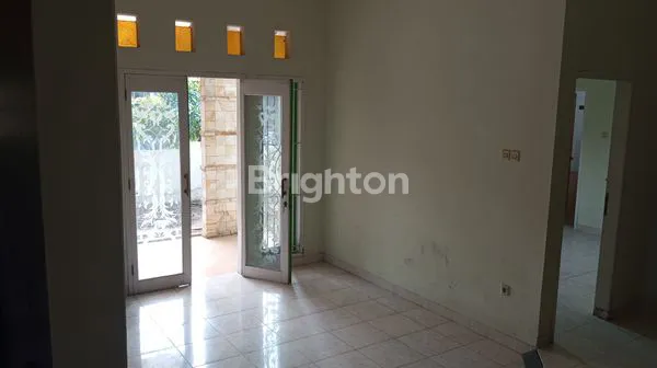 image RUMAH DENGAN RUANGAN LUAS SIDOREJO SALATIGA  (5)