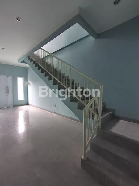 image RUMAH STRATEGIS BENDUNGAN HILIR 3 LANTAI, 5KT 4KM, HGB (5)
