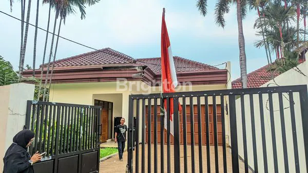 image HUNIAN PREMIUM 1600M² DENGAN KOLAM RENANG DI KEMANG (2)