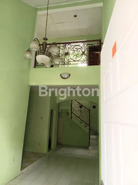 image SEWA RUMAH 2LANTAI NYAMAN DAN ASRI  120M² DI BOGOR, AKSES TOL & RS TERDEKAT (5)