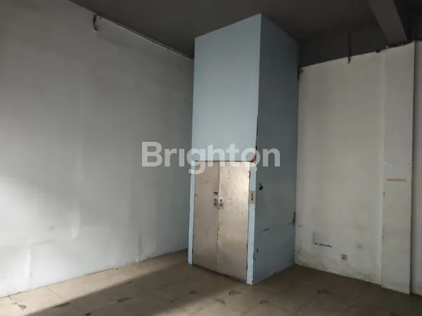 image RUKO 3 LANTAI PREMIUM DI SUNSET ROAD, INVESTASI BISNIS STRATEGIS (8)