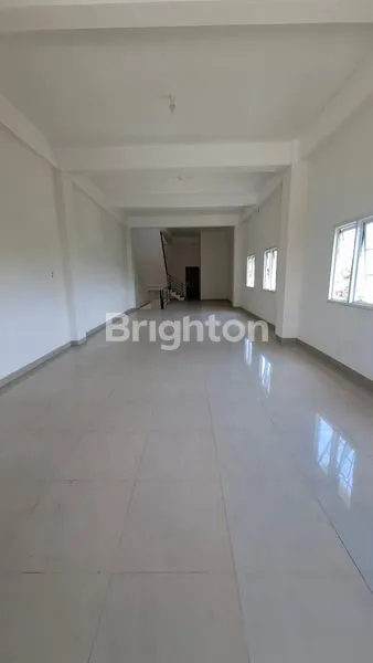 image RUKO PREMIUM 4 LANTAI STRATEGIS DI JALAN SOEKARNO HATTA BALIKPAPAN (2)