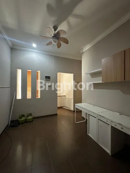 image RUMAH HOOK KOTA WISATA (7)