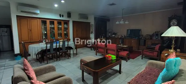image DIJUAL RUMAH TINGGAL – KEBAYORAN BARU JAKARTA SELATAN (1)